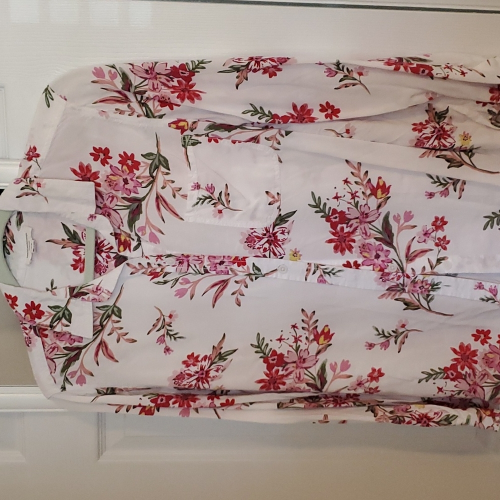 Pretty floral top